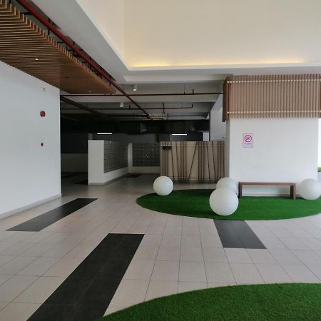 Conezion Residence Putrajaya Nearby Ioi City Mall Luaran gambar